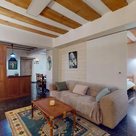 Comfortable Flat In Downtown شقة