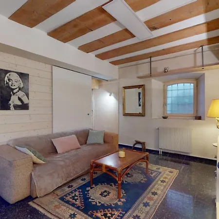Comfortable Flat In Downtown Sion